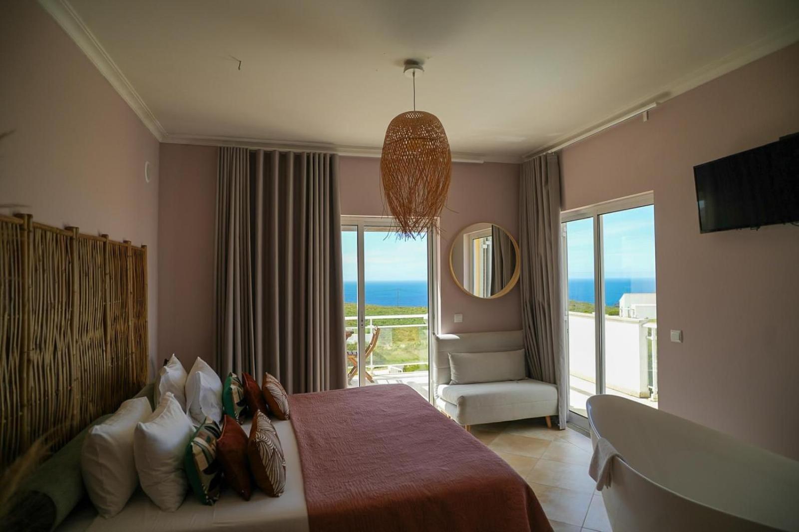 Arrifana Destination Suites Aljezur Eksteriør billede